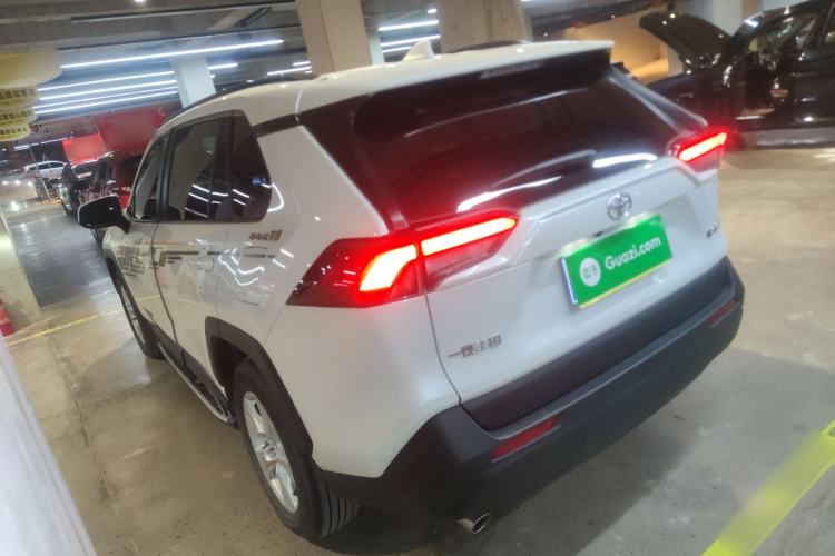 Used Toyota RAV4 2024 2.0L CVT Two-Wheel Drive Urban Edition Exterior 2