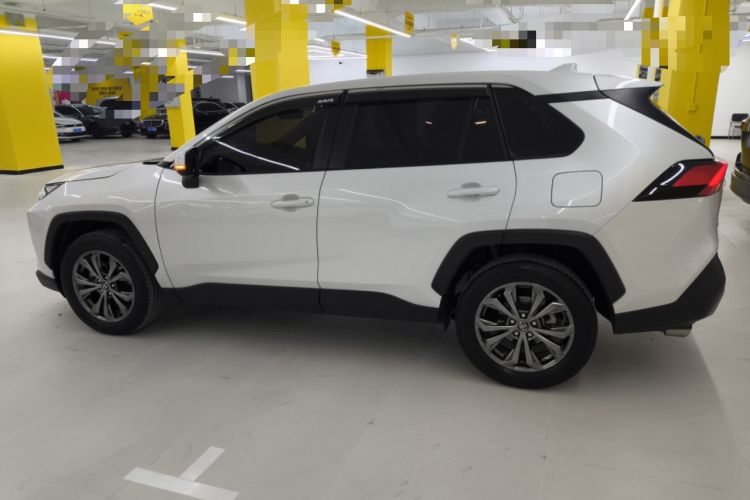 Used Toyota RAV4 2024 2.0L CVT Two-Wheel Drive Fashion Edition Exterior 3