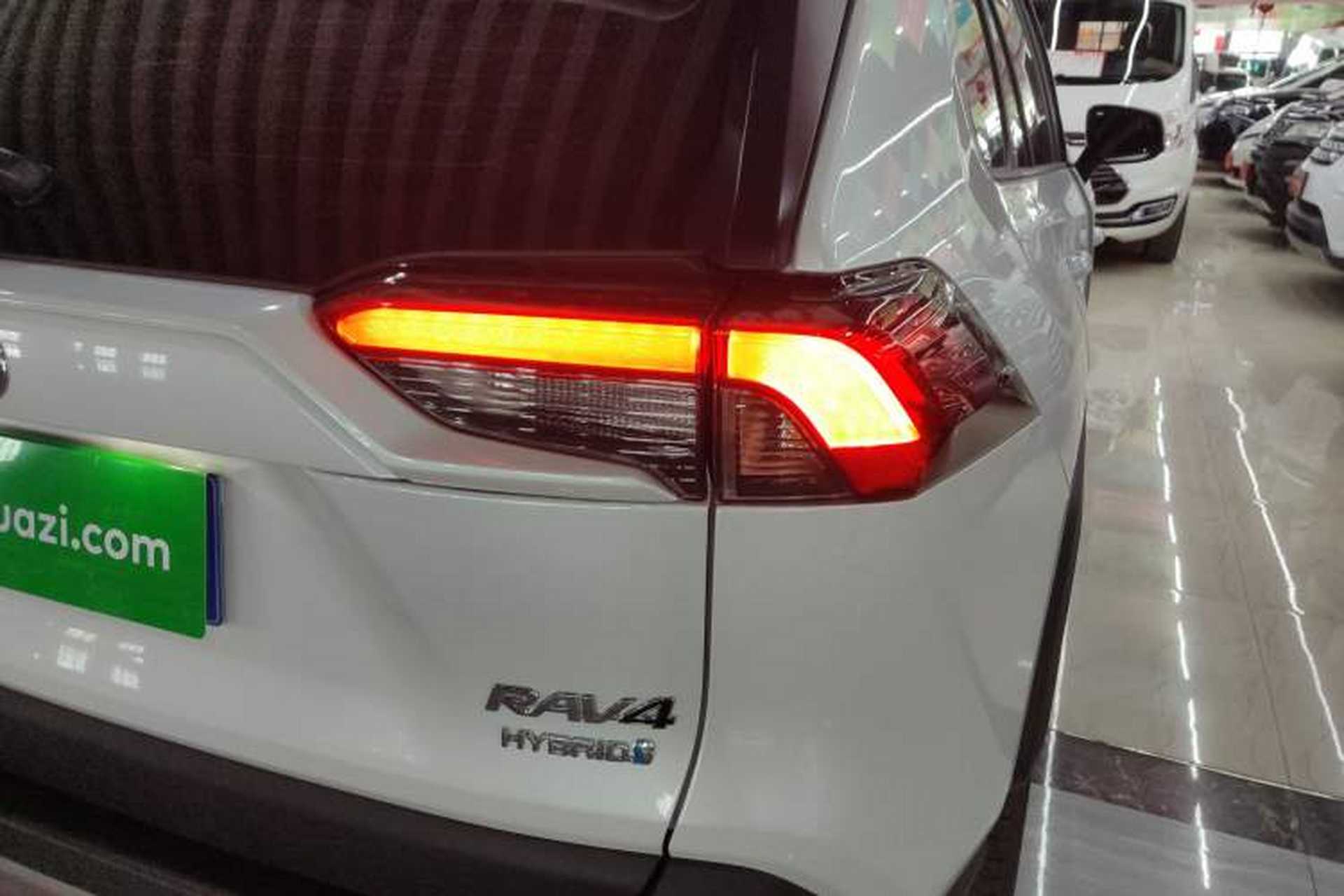 Used Toyota RAV4 2024 Dual-Motor 2.5L E-CVT Two-Wheel Drive Elite Plus Edition Exterior 3