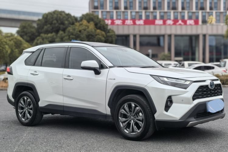 Used Toyota RAV4 2024 Dual-Motor 2.5L E-CVT Two-Wheel Drive Elite Plus Edition Exterior 4