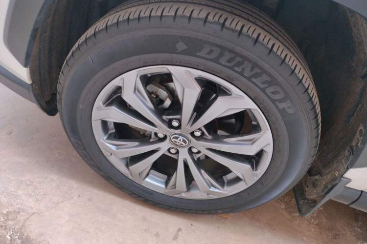 Used Toyota RAV4 2024 Dual-Motor 2.5L E-CVT Two-Wheel Drive Elite Plus Edition Exterior 4