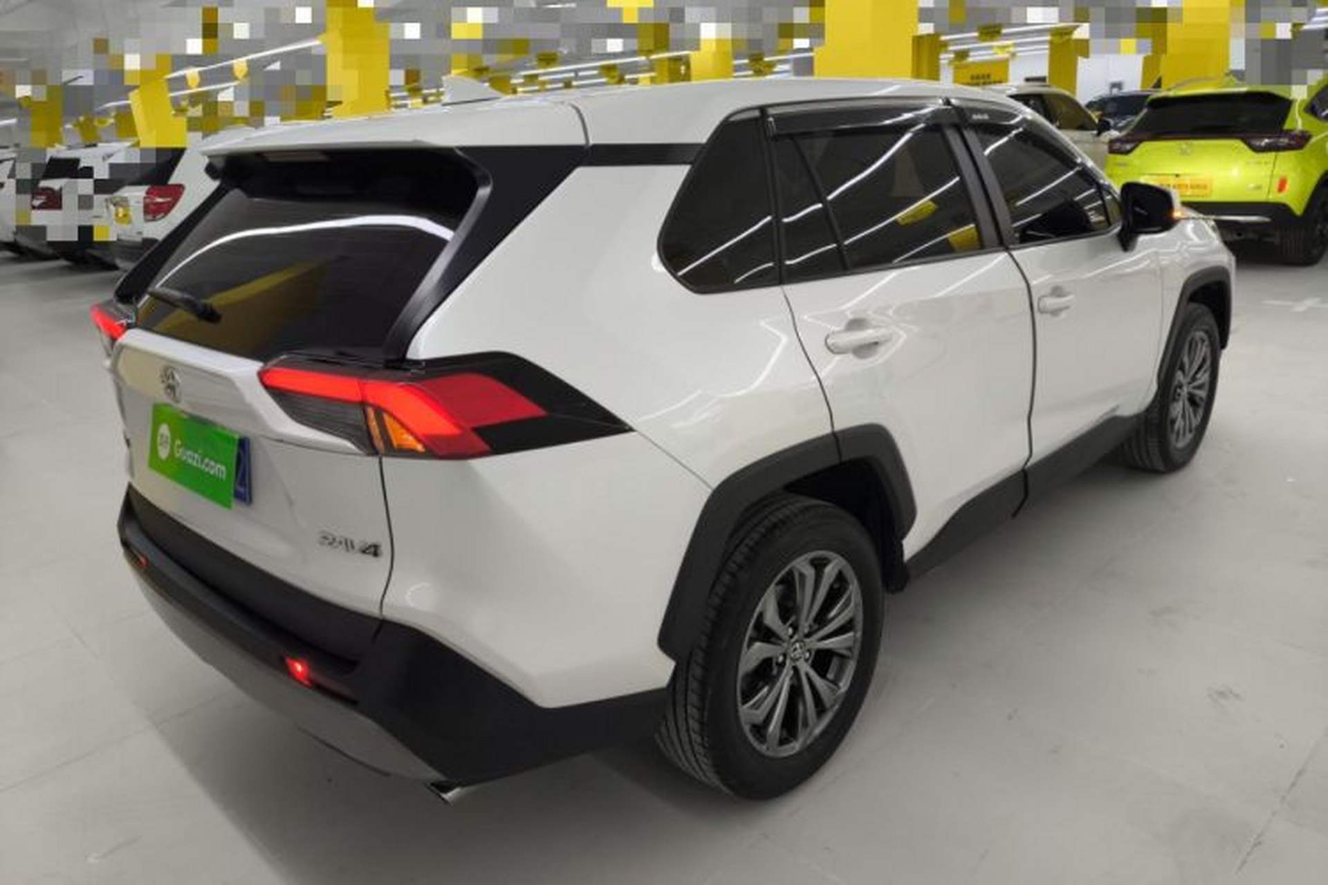 Used Toyota RAV4 2024 2.0L CVT Two-Wheel Drive Fashion Edition Exterior 5