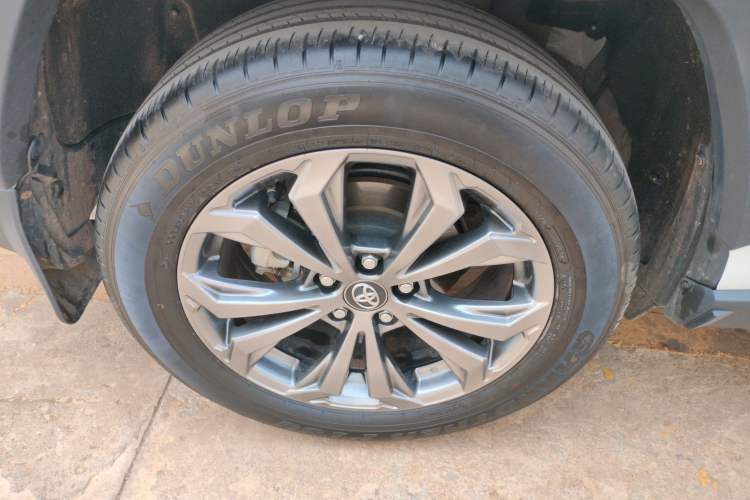 Used Toyota RAV4 2024 Dual-Motor 2.5L E-CVT Two-Wheel Drive Elite Plus Edition Exterior 5