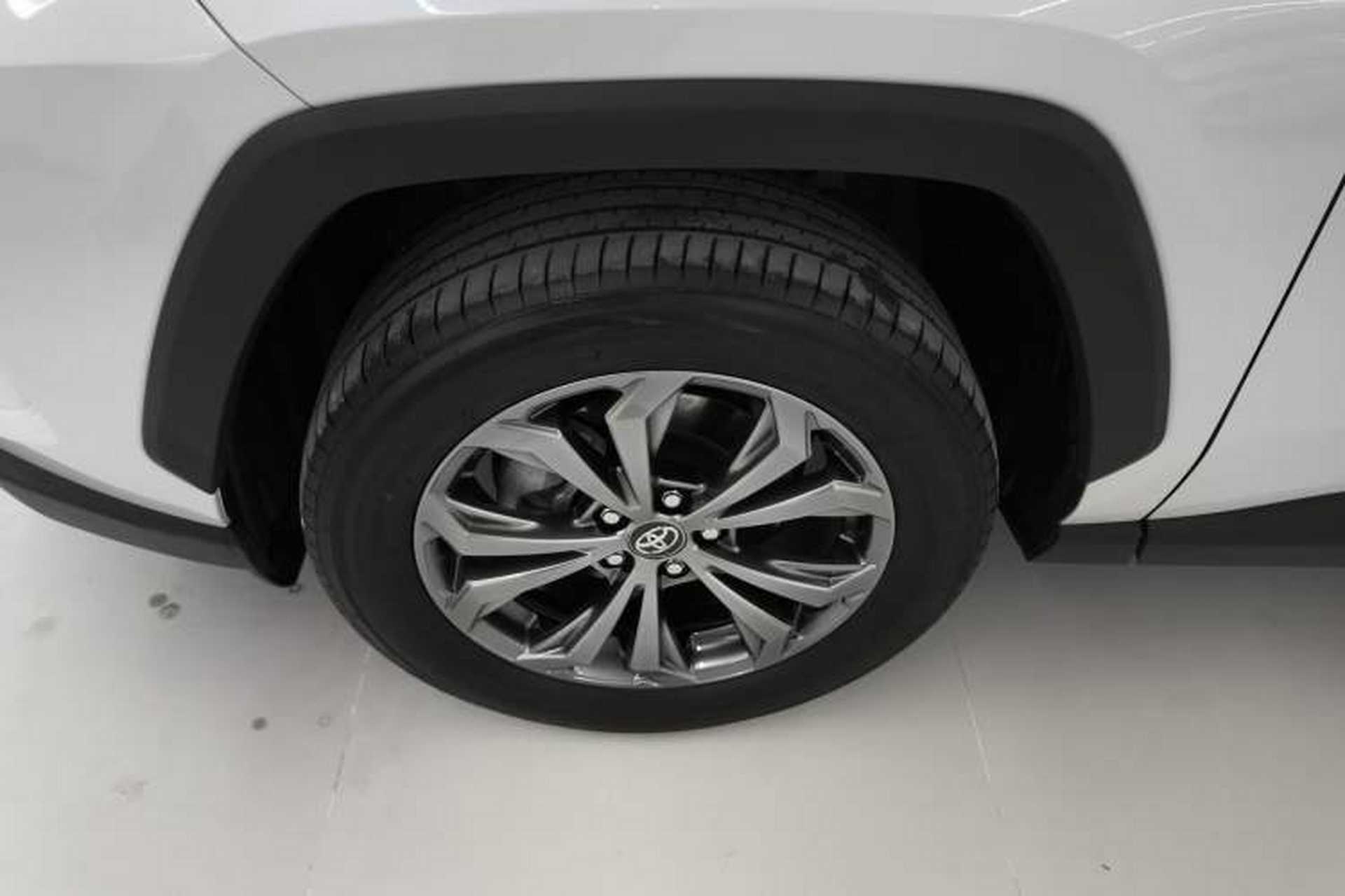 Used Toyota RAV4 2024 2.0L CVT Two-Wheel Drive Fashion Edition Exterior 7