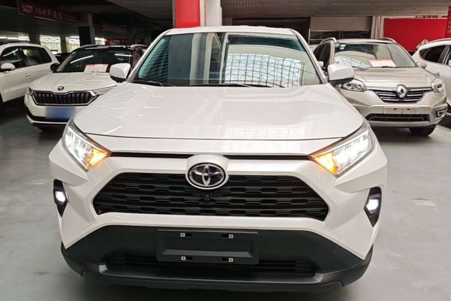 Used Toyota RAV4 2024 2.0L CVT Two-Wheel Drive Urban Edition Front