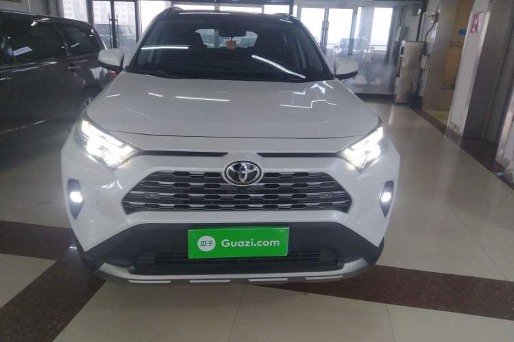 Used Toyota RAV4 2024 2.0L CVT Two-Wheel Drive Fashion Plus Edition Front