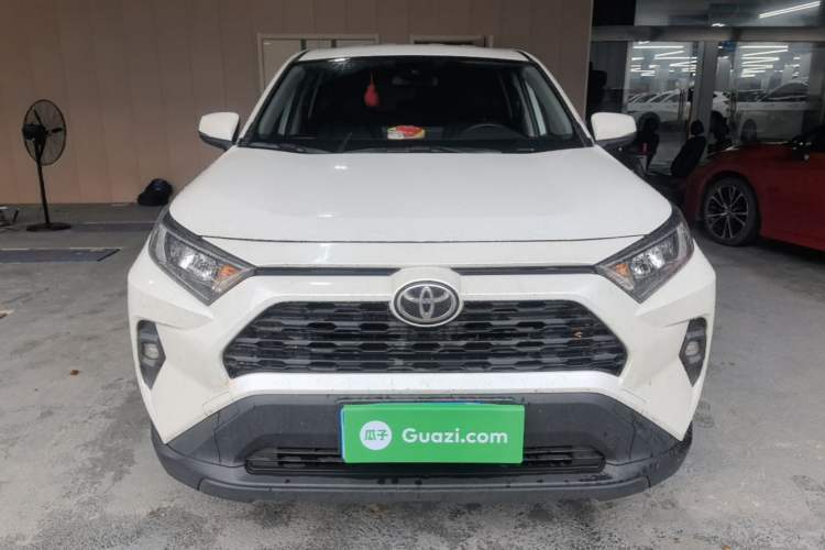 Used Toyota RAV4 2024 2.0L CVT Two-Wheel Drive Urban Edition Front