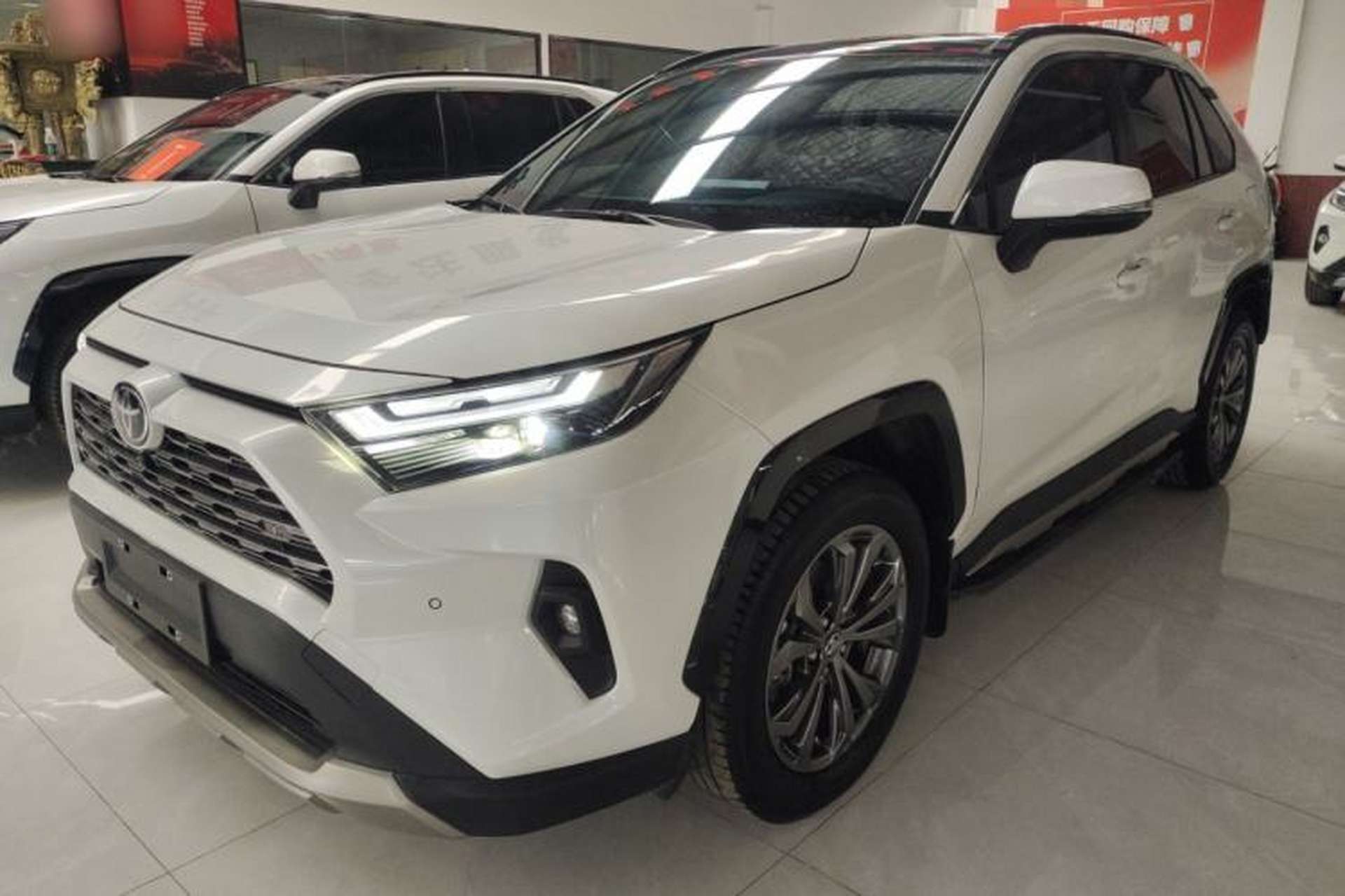 Used Toyota RAV4 2024 2.0L CVT Two-Wheel Drive Fashion Plus Edition Front Left 45 Deg