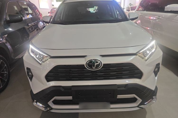 Used Toyota RAV4 2024 2.0L CVT Two-Wheel Drive Urban Edition Front