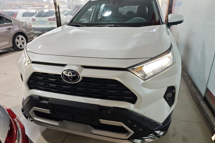 Used Toyota RAV4 2024 2.0L CVT Two-Wheel Drive Urban Edition Front