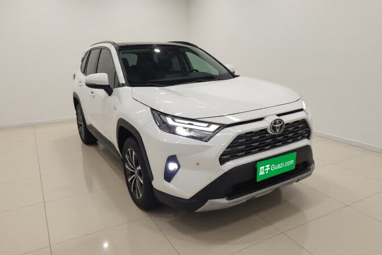 Used Toyota RAV4 2024 2.0L CVT Two-Wheel Drive Fashion Plus Edition Front Right 45 Deg