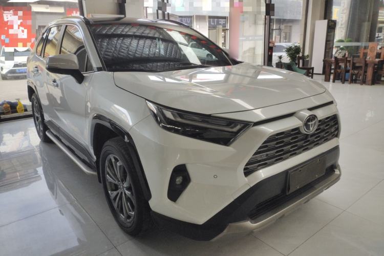 Used Toyota RAV4 2024 2.0L CVT Two-Wheel Drive Fashion Plus Edition Front Right 45 Deg