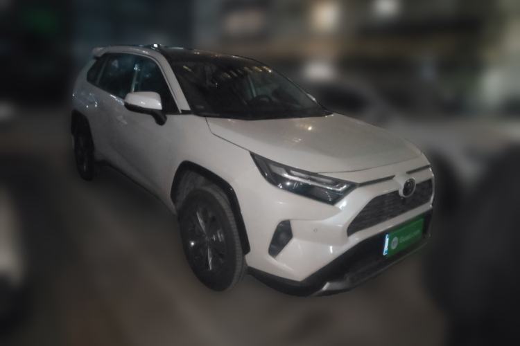 Used Toyota RAV4 2024 2.0L CVT Two-Wheel Drive Fashion Plus Edition Front Right 45 Deg