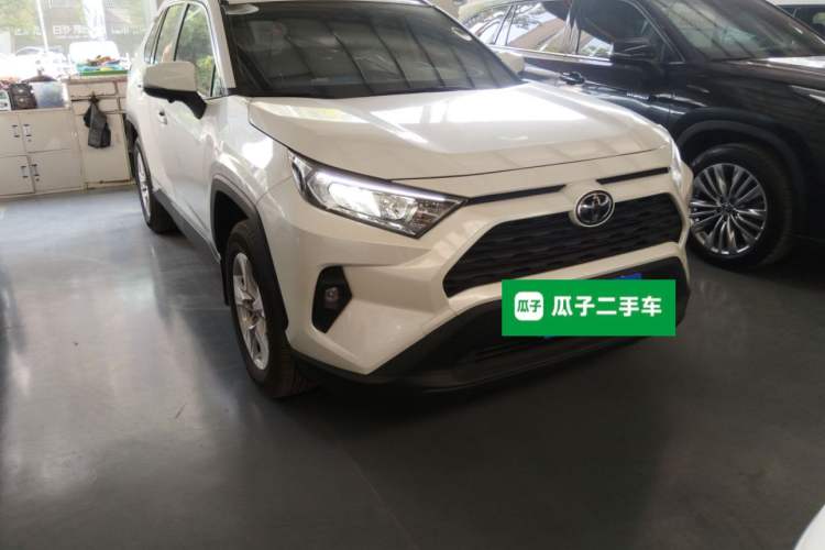 Used Toyota RAV4 2024 2.0L CVT Two-Wheel Drive Urban Edition Front Right 45 Deg
