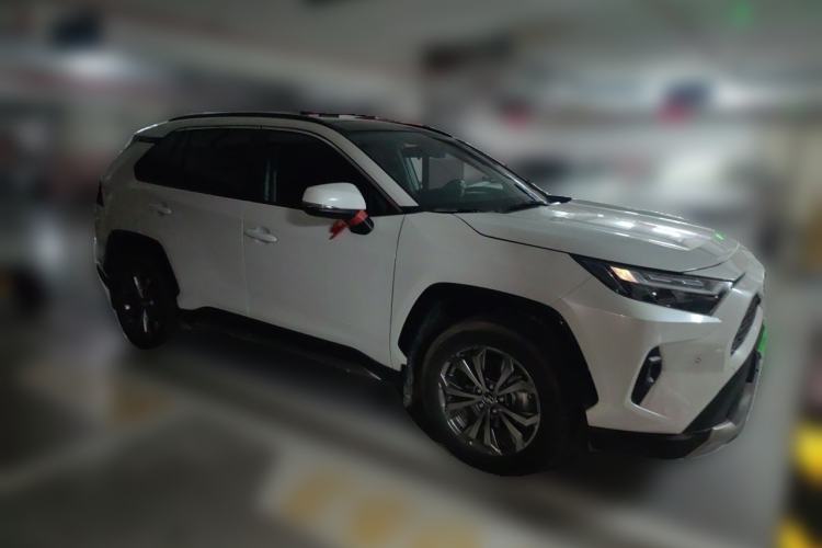Used Toyota RAV4 2024 2.0L CVT Two-Wheel Drive Fashion Plus Edition Front Right 45 Deg