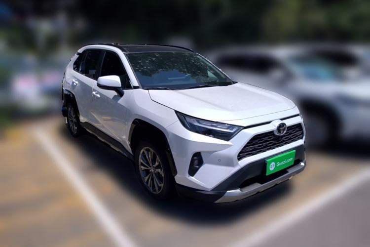Used Toyota RAV4 2024 2.0L CVT Two-Wheel Drive Fashion Plus Edition Front Right 45 Deg