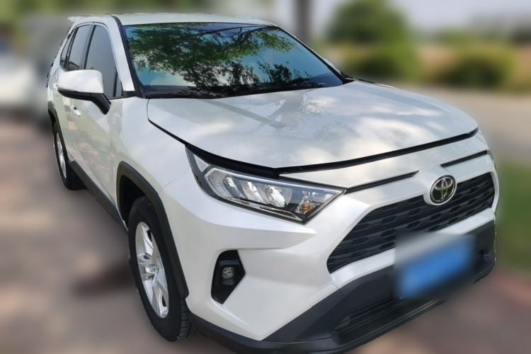 Used Toyota RAV4 2024 2.0L CVT Two-Wheel Drive Urban Edition Front Right 45 Deg
