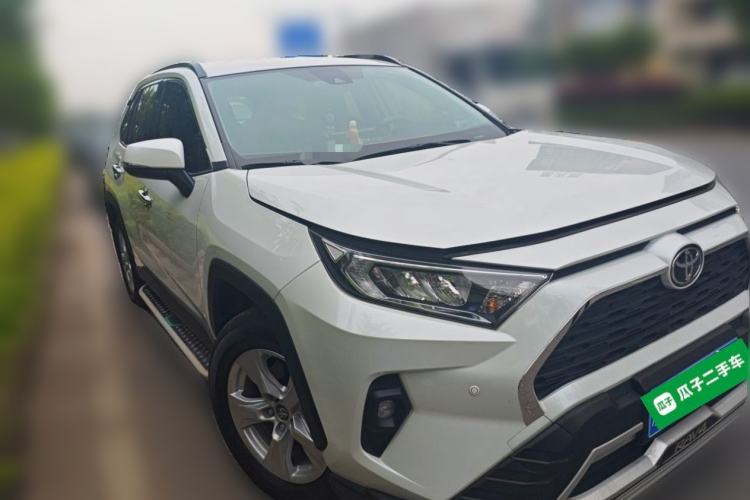 Used Toyota RAV4 2024 2.0L CVT Two-Wheel Drive Urban Edition Front Right 45 Deg
