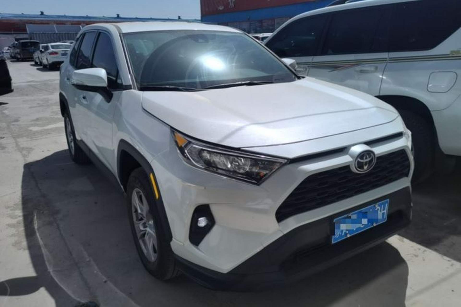 Used Toyota RAV4 2024 2.0L CVT Two-Wheel Drive Urban Edition Front