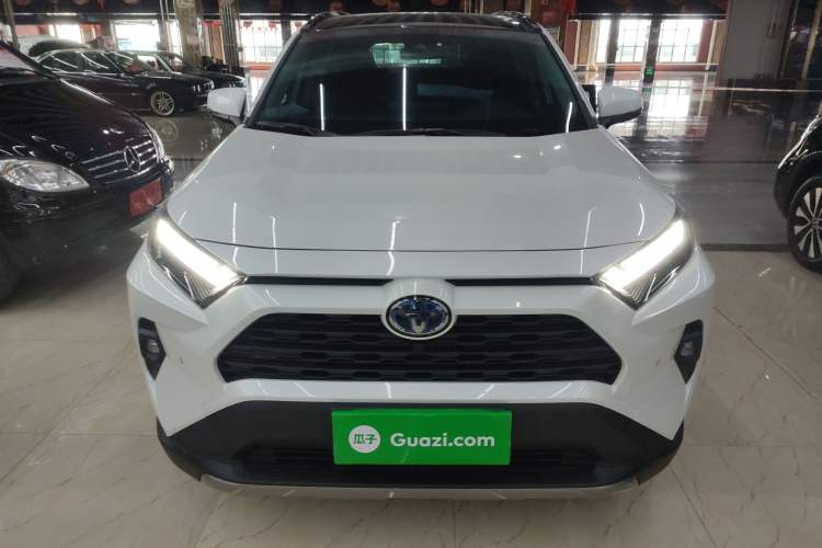 Used Toyota RAV4 2024 Dual-Motor 2.5L E-CVT Two-Wheel Drive Elite Plus Edition Front