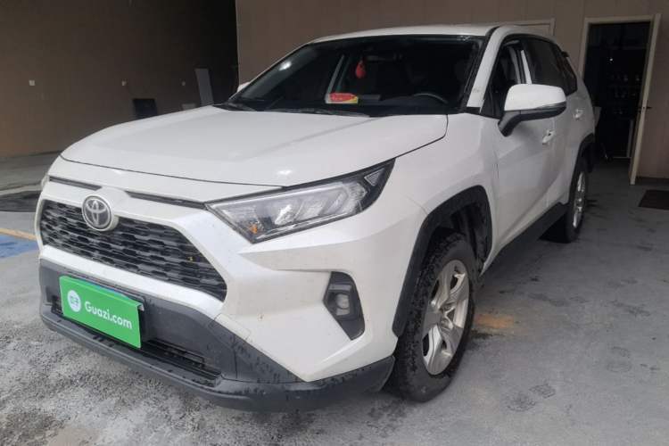 Used Toyota RAV4 2024 2.0L CVT Two-Wheel Drive Urban Edition Guazi used car, China used car export, Used car for sale, Used Toyota cars, Cheapest cars for sale