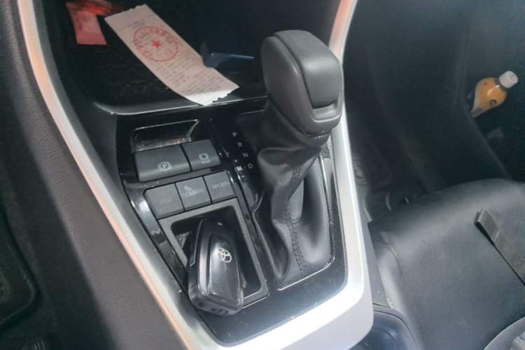 Used Toyota RAV4 2024 2.0L CVT Two-Wheel Drive Urban Edition Gear Lever