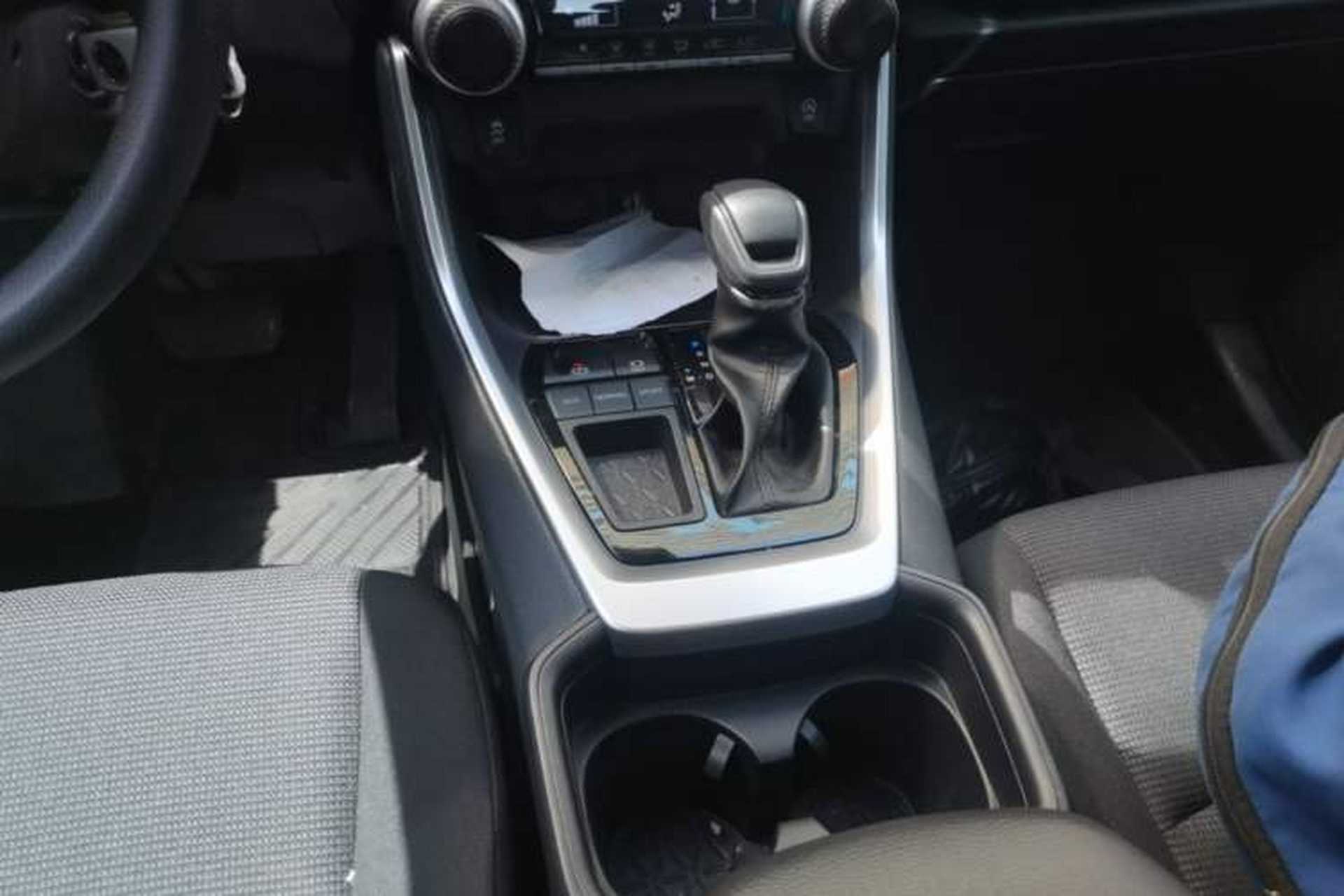 Used Toyota RAV4 2024 2.0L CVT Two-Wheel Drive Urban Edition Gear Lever