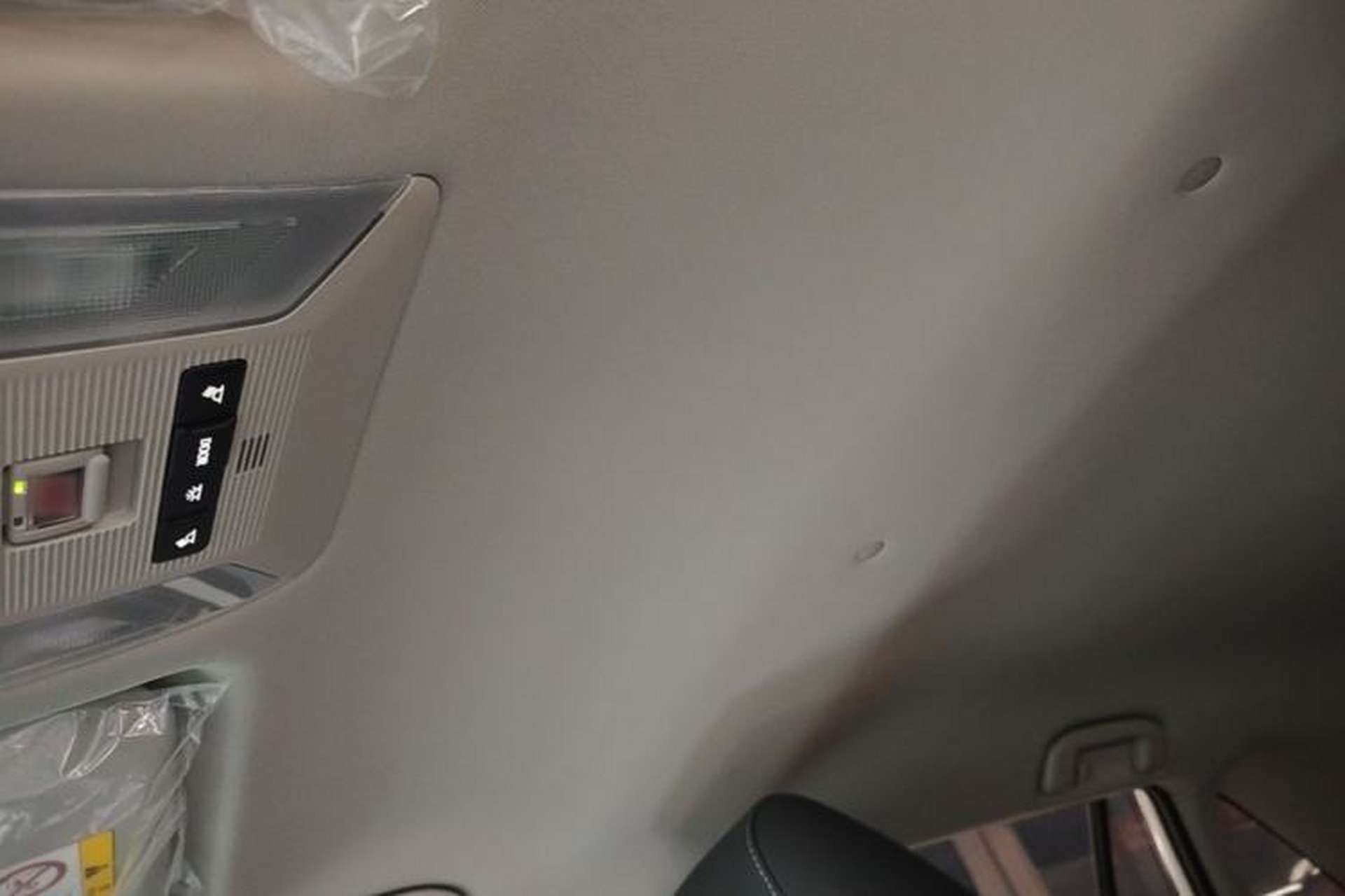Used Toyota RAV4 2024 2.0L CVT Two-Wheel Drive Urban Edition Headliner
