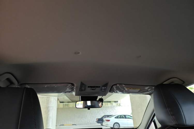 Used Toyota RAV4 2024 2.0L CVT Two-Wheel Drive Urban Edition Headliner