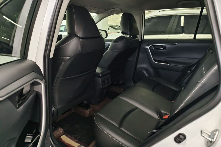 Used Toyota RAV4 2024 2.0L CVT Two-Wheel Drive Urban Edition Interior 1