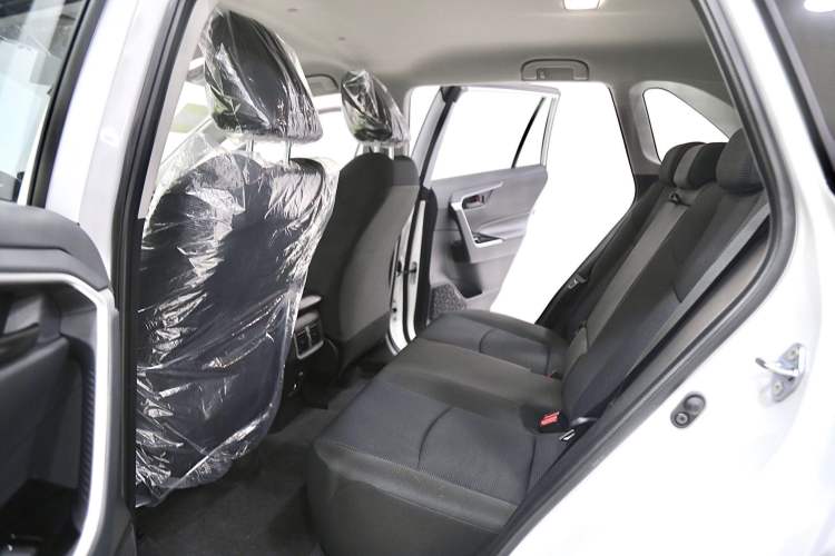 Used Toyota RAV4 2024 2.0L CVT Two-Wheel Drive Urban Edition Interior 5