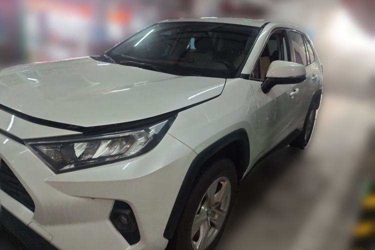 Ojetý Toyota RAV4 2024 2.0L CVT Two-Wheel Drive Urban Edition Guazi used car, China used car export, Used car for sale, Used cars, Cheapest cars for sale