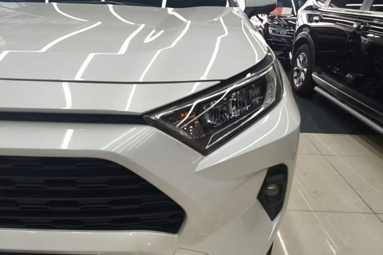 Used Toyota RAV4 2024 2.0L CVT Two-Wheel Drive Urban Edition Left Front Headlight
