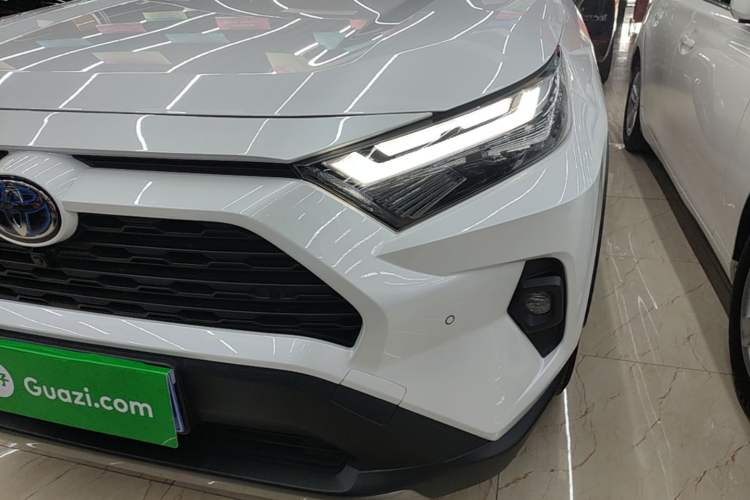 Used Toyota RAV4 2024 Dual-Motor 2.5L E-CVT Two-Wheel Drive Elite Plus Edition Left Front Headlight