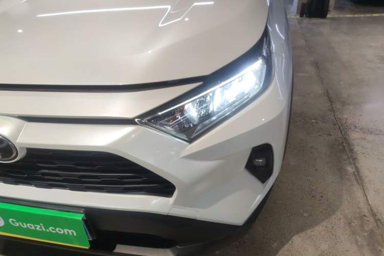 Used Toyota RAV4 2024 2.0L CVT Two-Wheel Drive Urban Edition Left Front Headlight