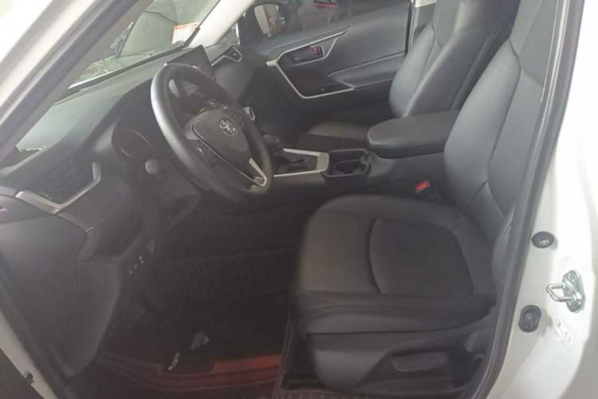 Used Toyota RAV4 2024 2.0L CVT Two-Wheel Drive Urban Edition Left Front Seat
