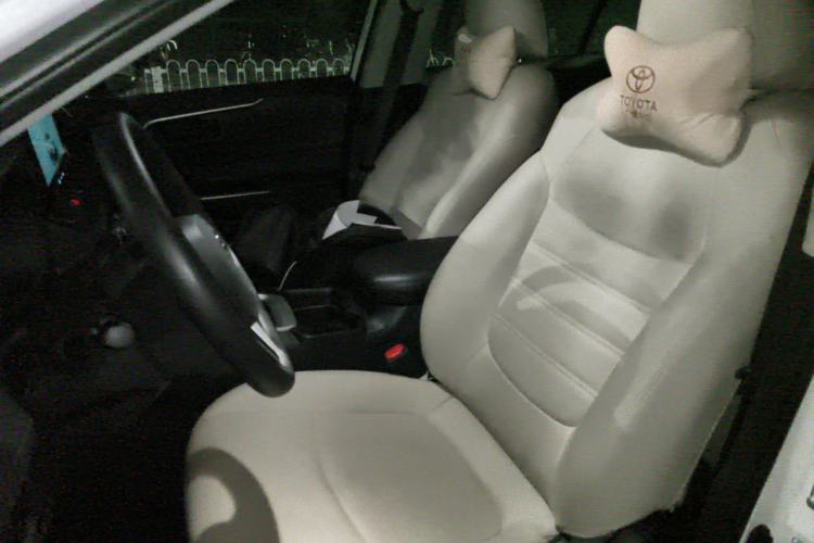 Used Toyota RAV4 2024 2.0L CVT Two-Wheel Drive Urban Edition Left Front Seat