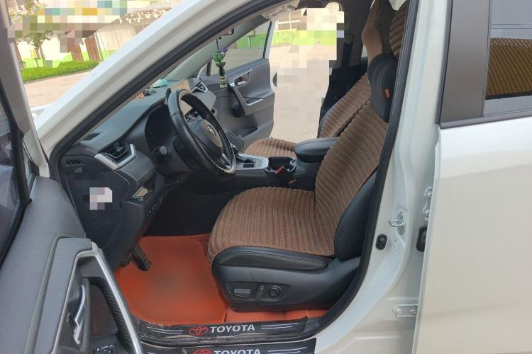 Used Toyota RAV4 2024 2.0L CVT 4x4 Explorer Plus Edition Left Front Seat