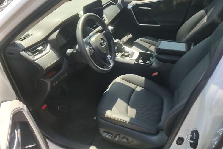 Used Toyota RAV4 2024 2.0L CVT Two-Wheel Drive Fashion Plus Edition Left Front Seat