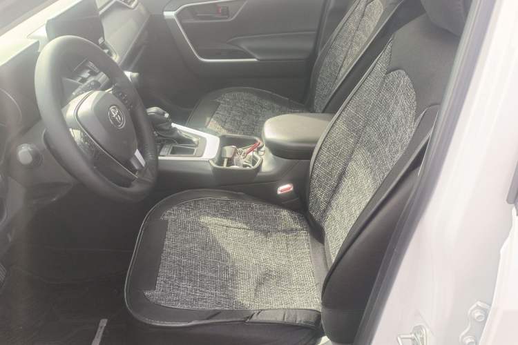 Used Toyota RAV4 2024 2.0L CVT Two-Wheel Drive Urban Edition Left Front Seat