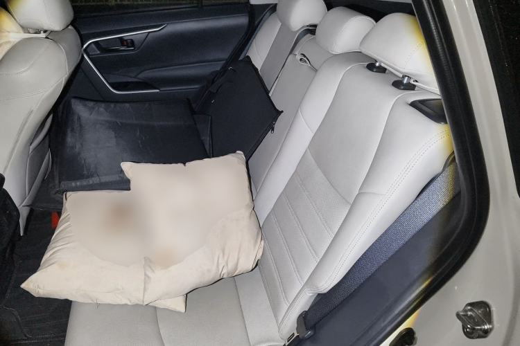 Used Toyota RAV4 2024 2.0L CVT Two-Wheel Drive Urban Edition Left Rear Seat