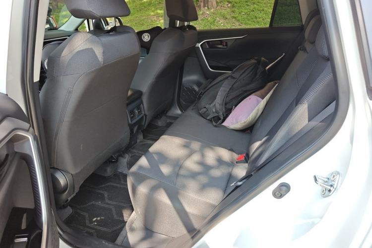 Used Toyota RAV4 2024 2.0L CVT Two-Wheel Drive Urban Edition Left Rear Seat
