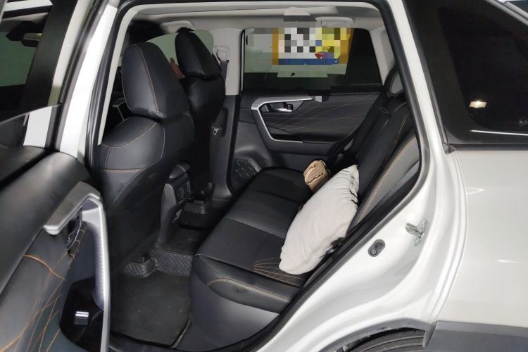 Used Toyota RAV4 2024 Dual-Motor 2.5L E-CVT Two-Wheel Drive Elite Plus Edition Left Rear Seat
