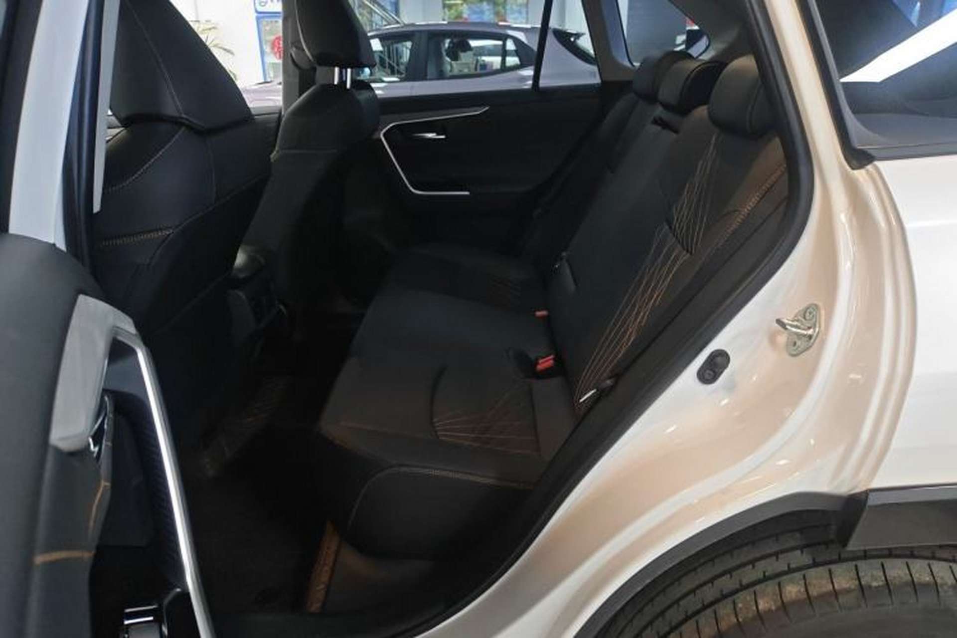 Used Toyota RAV4 2024 2.0L CVT Two-Wheel Drive Fashion Plus Edition Left Rear Seat