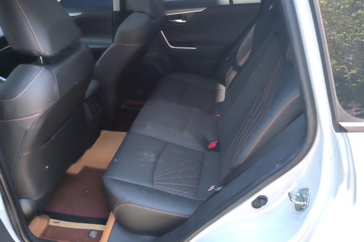 Used Toyota RAV4 2024 2.0L CVT Two-Wheel Drive Fashion Plus Edition Left Rear Seat