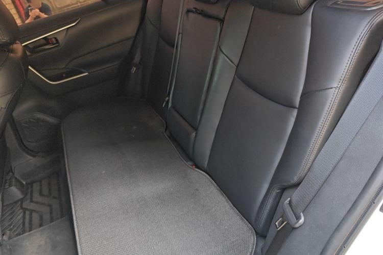 Used Toyota RAV4 2024 2.0L CVT Two-Wheel Drive Urban Edition Left Rear Seat