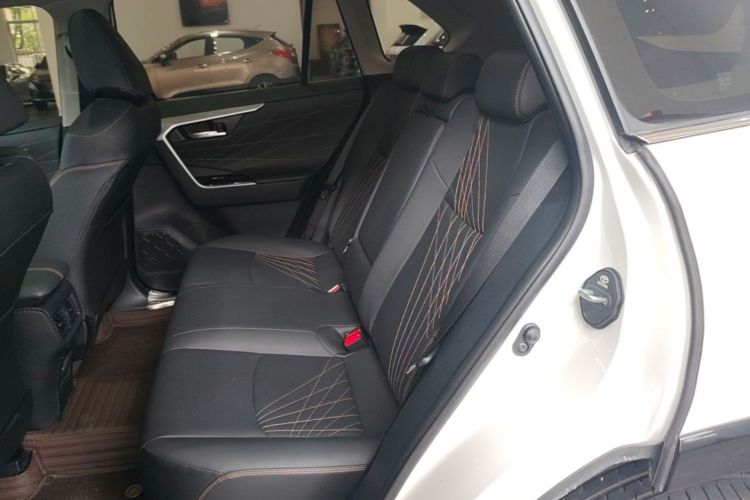Used Toyota RAV4 2024 2.0L CVT Two-Wheel Drive Fashion Plus Edition Left Rear Seat