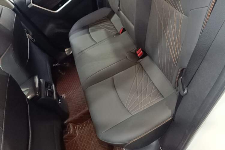 Used Toyota RAV4 2024 2.0L CVT Two-Wheel Drive Fashion Plus Edition Left Rear Seat