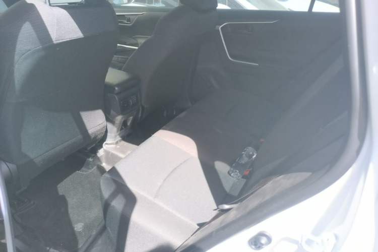 Used Toyota RAV4 2024 2.0L CVT Two-Wheel Drive Urban Edition Left Rear Seat