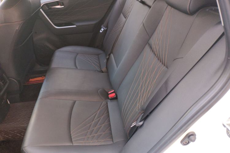 Used Toyota RAV4 2024 Dual-Motor 2.5L E-CVT Two-Wheel Drive Elite Plus Edition Left Rear Seat